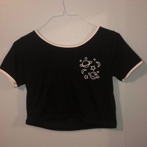 Black crop tee